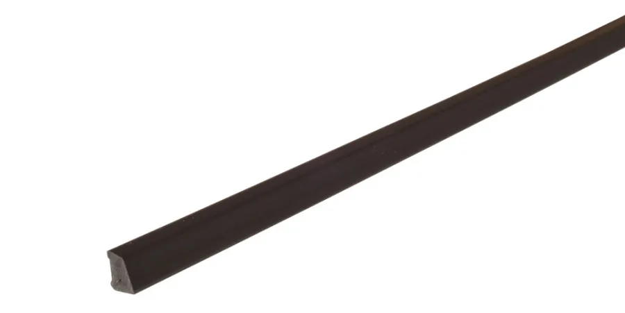 Lister^Hornbaek Feielist plast svart – 10 x 16 x 3000 mm