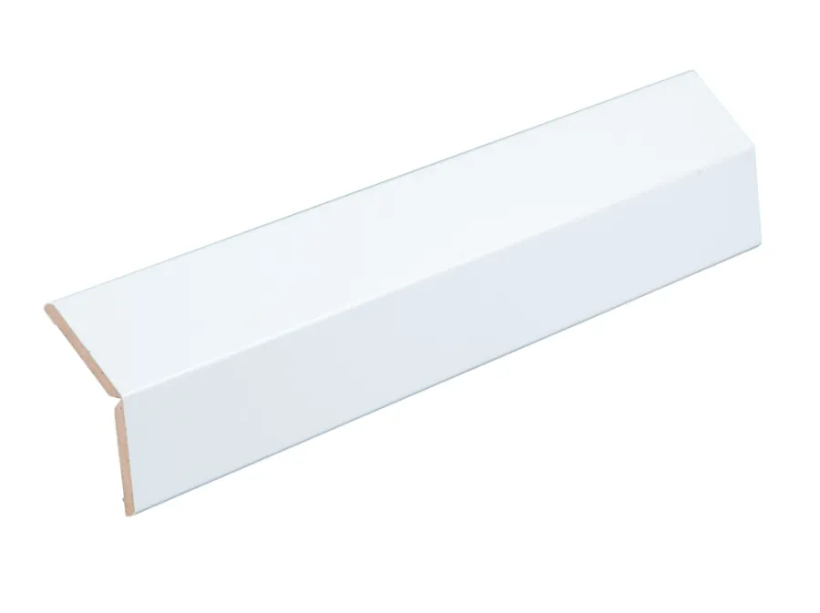 Lister^Rindalslist Flexilist 4x50x2400 mm med tape MDF Hvit folie NSC S 0502-Y (kan overmales)