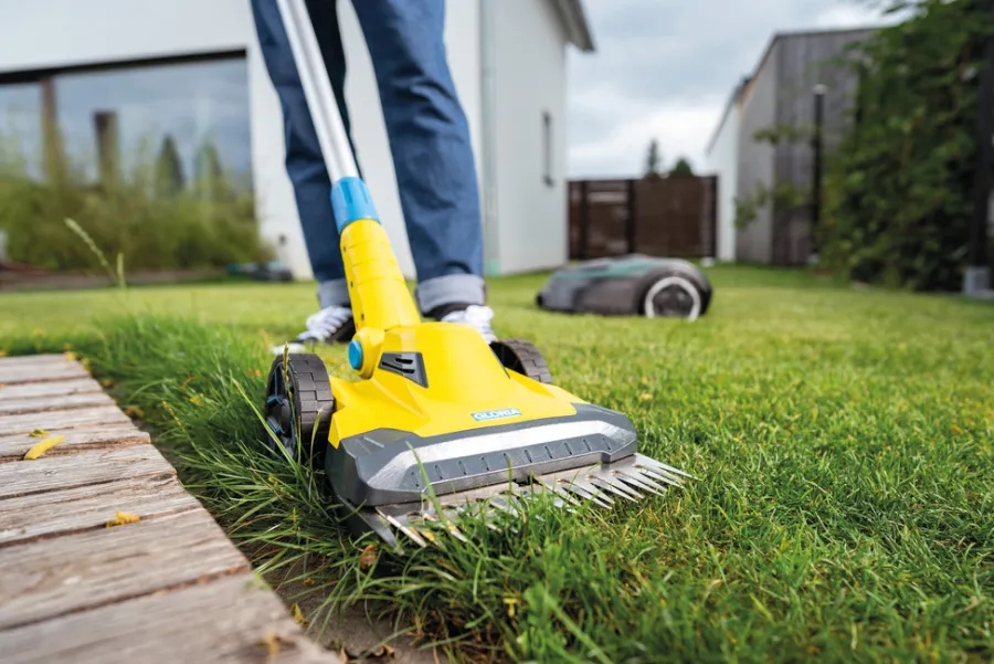 Ryddesager & Gresstrimmere^Gloria Finecut 18 V gress- og kanttrimmer