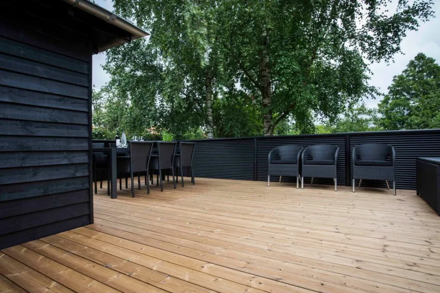 Terrassebord^ Terrassebord R3 termofuru 25 x 115 mm