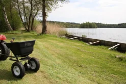 Tilbehør Til Hagemaskiner^Trolla gjødselspreder 36 liter