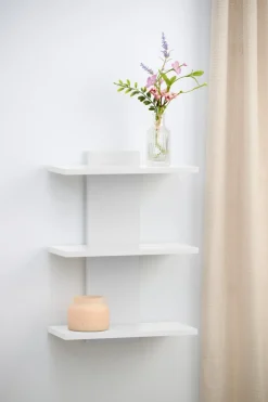 Hyller^DAY Vegg­hylle m/3 hyller – Hvit